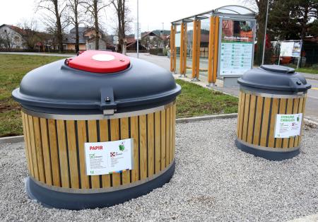 NOVI ZABOJNIKI OB PARKIRIŠČU 01 FOTO LJUBO VUKELIČ